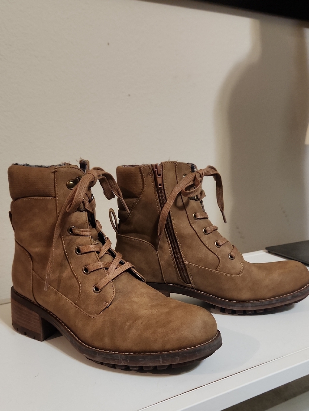Crown Vintage Women's Lace-Up Ankle Boots in Brown